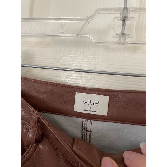 Aritzia Wilfred Straight Leg Vegan Leather Melina Pants Cognac Brown Size 6 - Picture 4 of 4